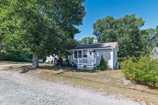 19 Ames Island Rd, Wareham, MA 02571