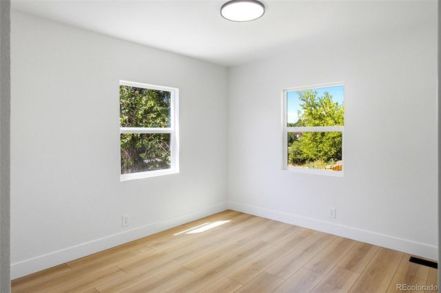 5955 W 7th Ave, Denver, CO 80214