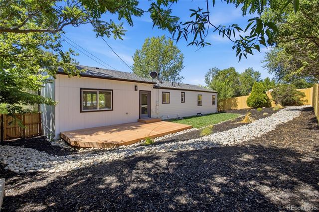 5955 W 7th Ave, Denver, CO 80214