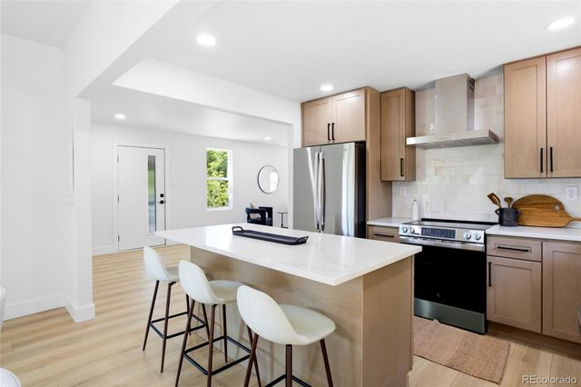 5955 W 7th Ave, Denver, CO 80214