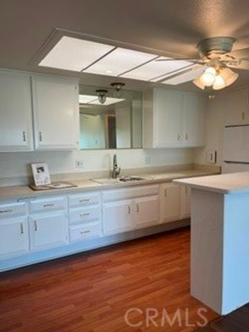 13824 Fresh Meadow Ln., M3-13B, Seal Beach, CA 90740