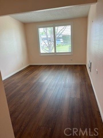 13824 Fresh Meadow Ln., M3-13B, Seal Beach, CA 90740