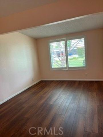 13824 Fresh Meadow Ln., M3-13B, Seal Beach, CA 90740