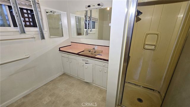 3015 N Adoline, Fresno, CA 93705