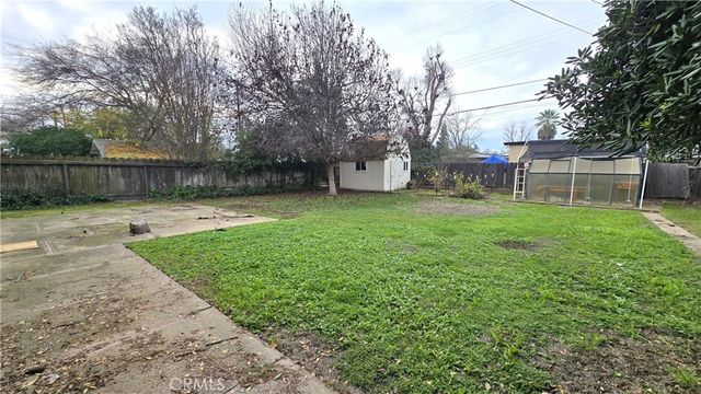 3015 N Adoline, Fresno, CA 93705