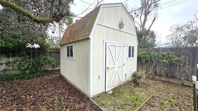 3015 N Adoline, Fresno, CA 93705