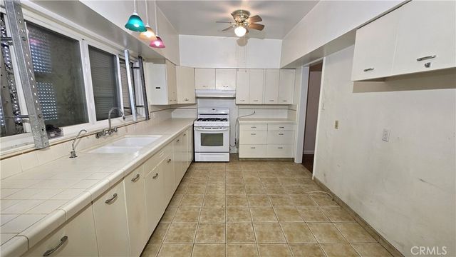 3015 N Adoline, Fresno, CA 93705