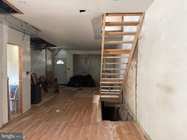 6010 W JEFFERSON ST, Philadelphia, PA 19151