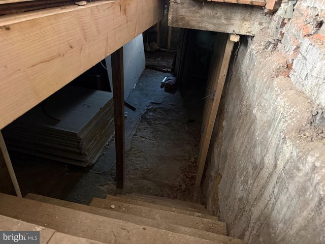 6010 W JEFFERSON ST, Philadelphia, PA 19151