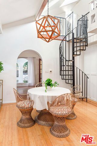 1147 Wilcox Place, Los Angeles, CA 90038