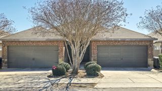 746 /748 Saengerhalle, New Braunfels, TX 78130