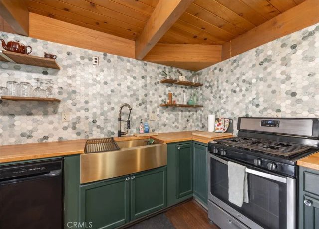 445 Elysian Boulevard, Big Bear, CA 92314