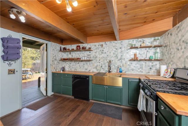 445 Elysian Boulevard, Big Bear, CA 92314