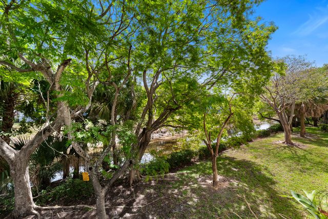 2901 Riverside Drive 201, Coral Springs, FL 33065