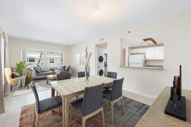 2901 Riverside Drive 201, Coral Springs, FL 33065