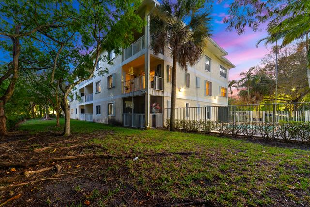 2901 Riverside Drive 201, Coral Springs, FL 33065