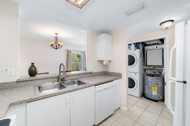 2901 Riverside Drive 201, Coral Springs, FL 33065