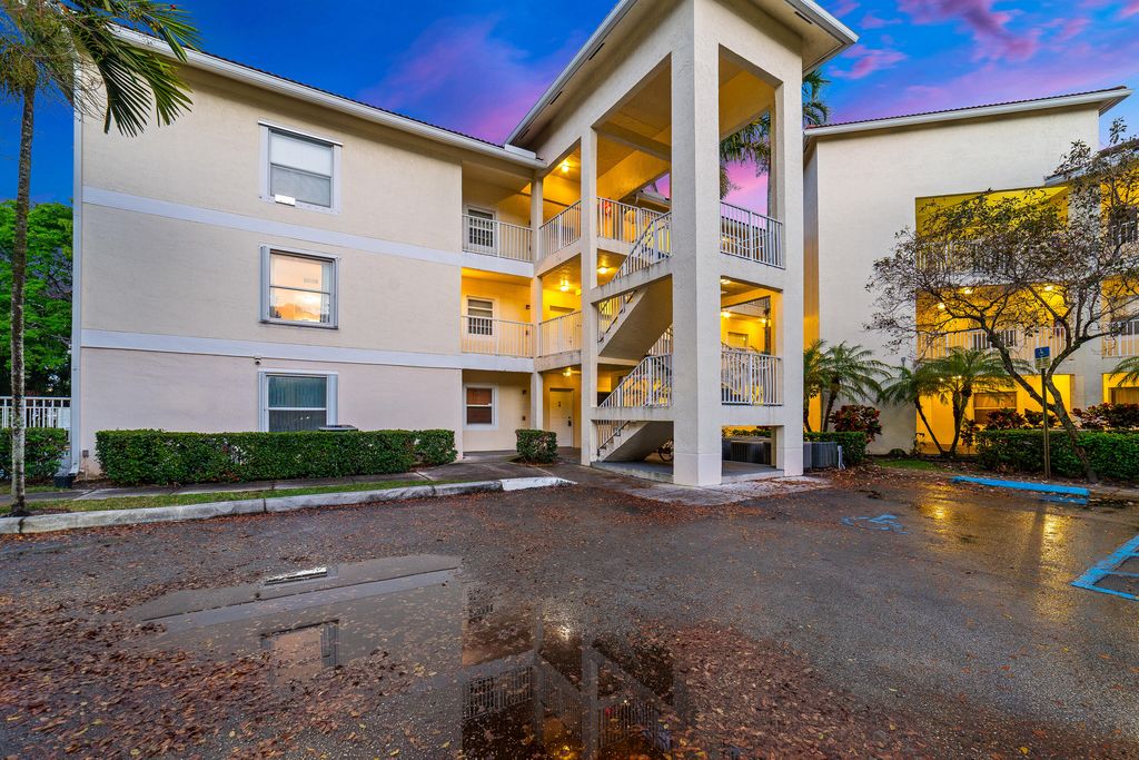 2901 Riverside Drive 201, Coral Springs, FL 33065