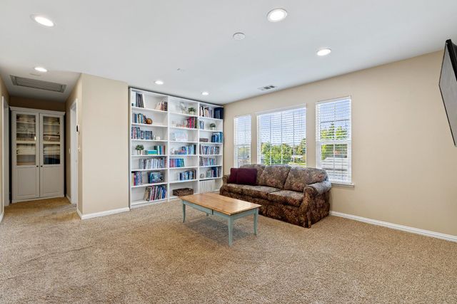 4926 Arbardee Dr, Fair Oaks, CA 95628