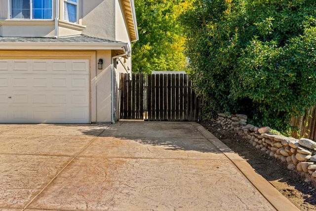 4926 Arbardee Dr, Fair Oaks, CA 95628