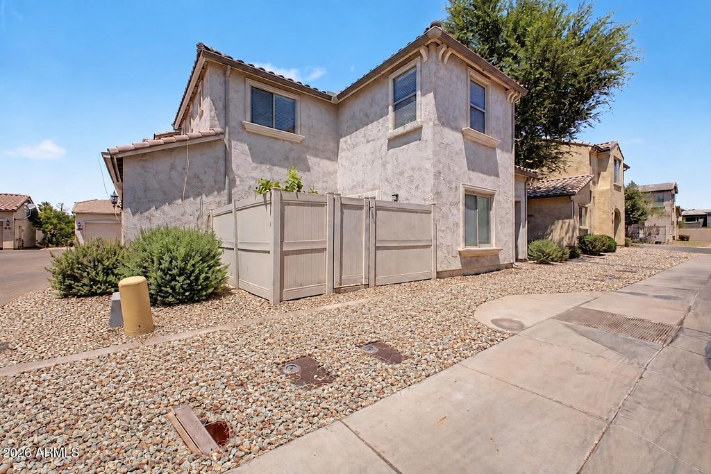 8320 W SHERIDAN Street, Phoenix, AZ 85037 — photo 2