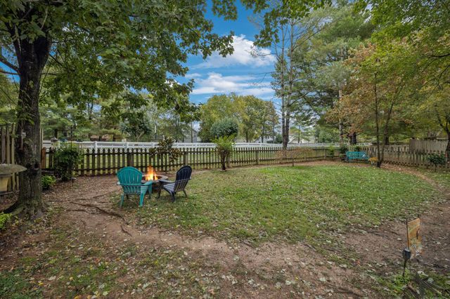 2002 Glastonbury Dr, Franklin, TN 37069