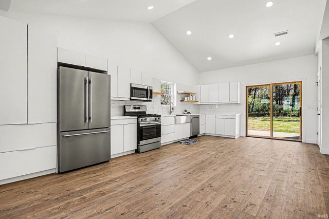 52736 Rachael Court, Middlebury, IN 46540