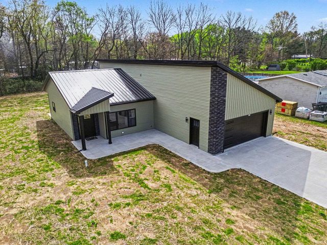 52736 Rachael Court, Middlebury, IN 46540