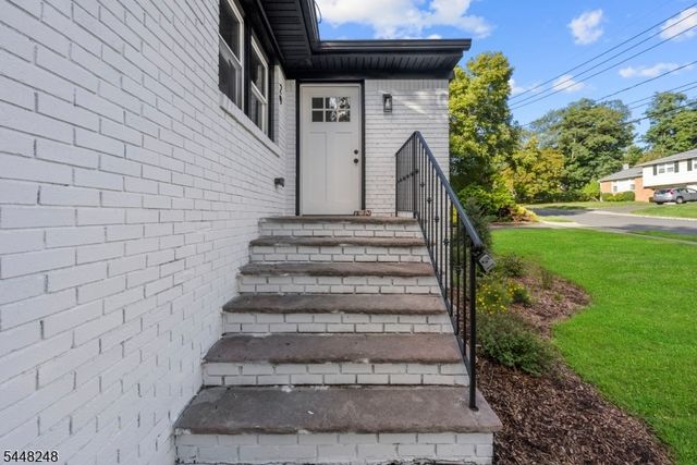 29 Woodhull Ave, West Orange Twp., NJ 07052