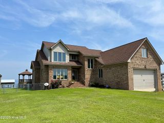 766 Learys Beach, Roper, NC 27970