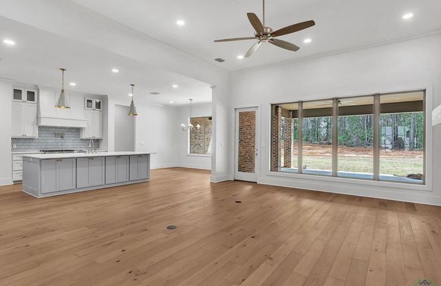 130 Elk Drive, Longview, TX 75605