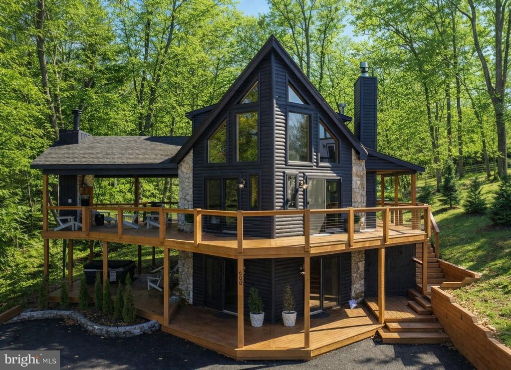 Image 1 of property listing at 660 GLENDALE RD, Oakland, MD 21550