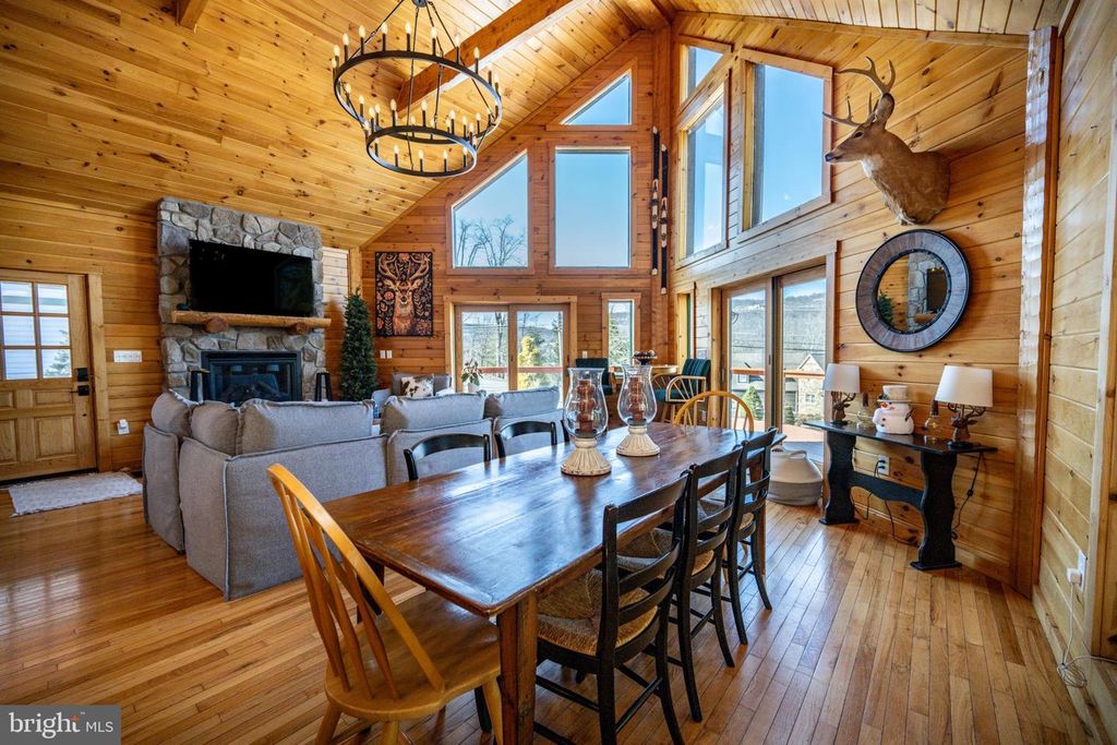 Image 13 of property listing at 660 GLENDALE RD, Oakland, MD 21550