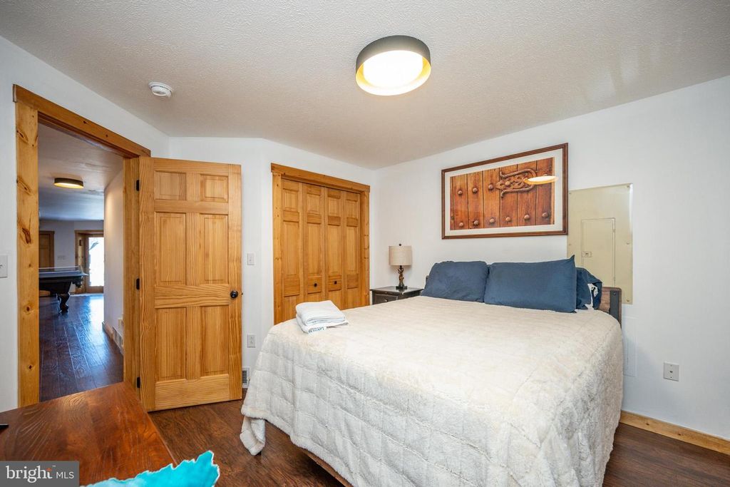 Image 52 of property listing at 660 GLENDALE RD, Oakland, MD 21550