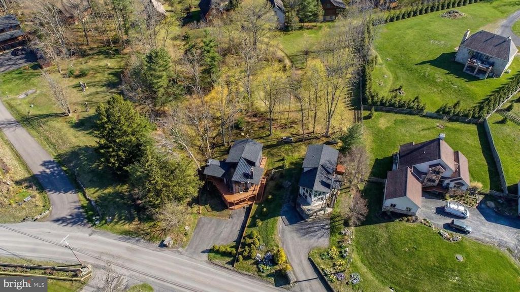 Image 58 of property listing at 660 GLENDALE RD, Oakland, MD 21550