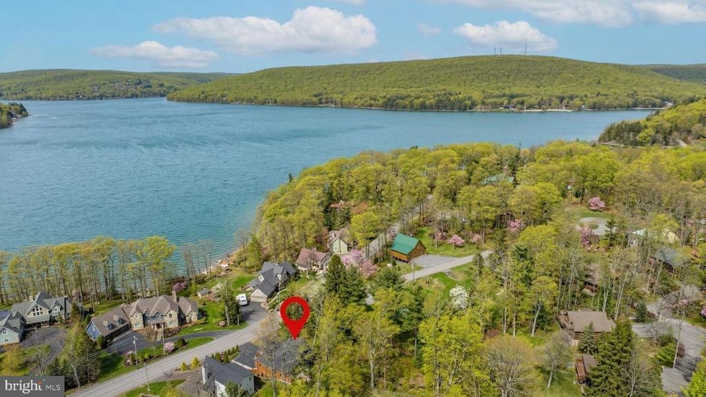 Image 59 of property listing at 660 GLENDALE RD, Oakland, MD 21550