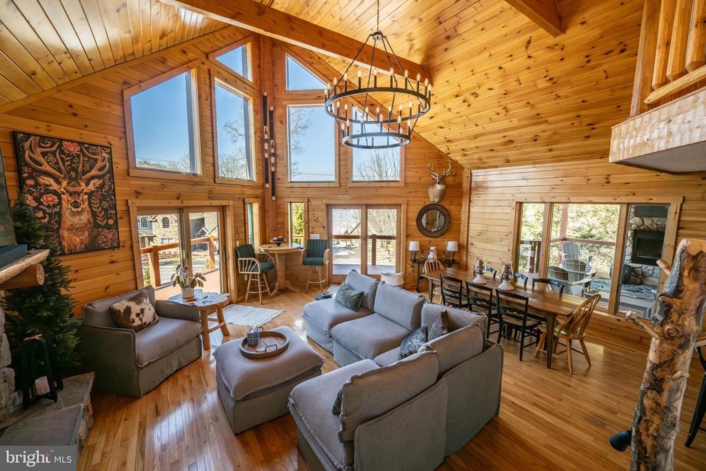 Image 6 of property listing at 660 GLENDALE RD, Oakland, MD 21550