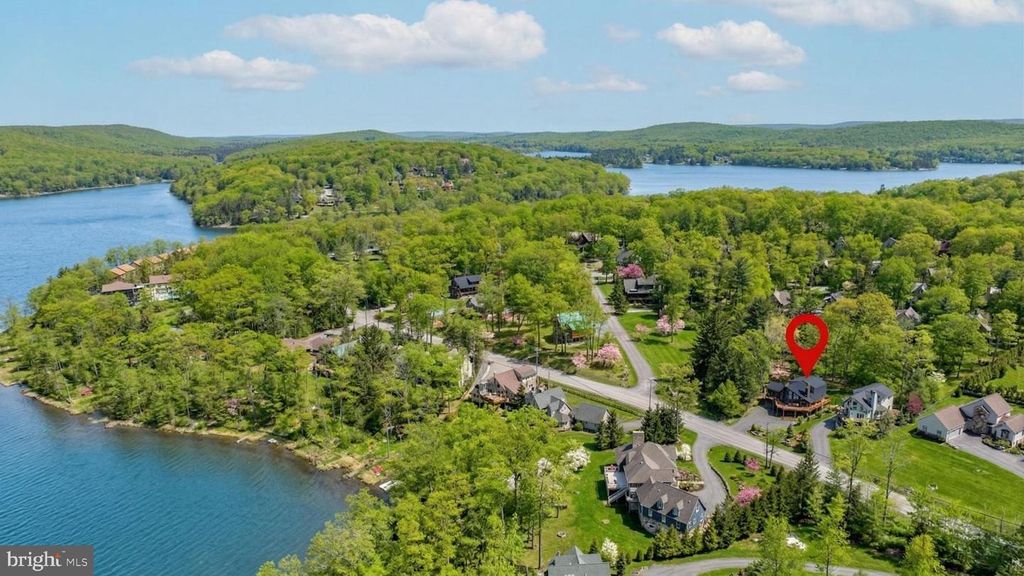 Image 60 of property listing at 660 GLENDALE RD, Oakland, MD 21550