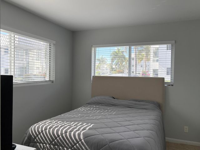 11 Colonial Club Drive 105, Boynton Beach, FL 33435