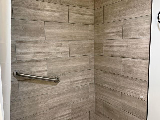 11 Colonial Club Drive 105, Boynton Beach, FL 33435