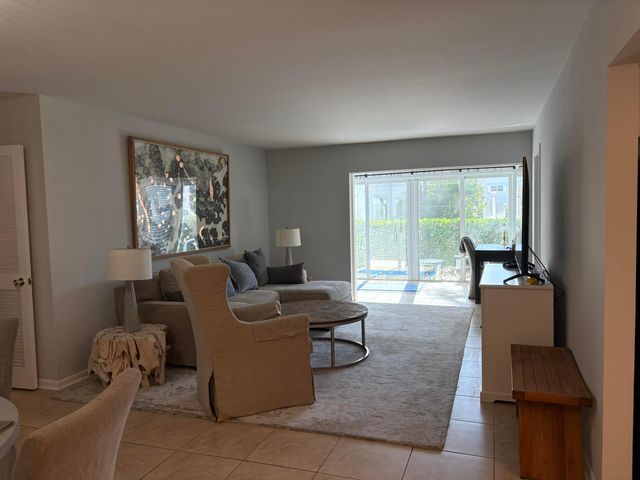 11 Colonial Club Drive 105, Boynton Beach, FL 33435