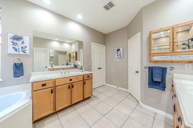 5448 Richard Avenue, Dallas, TX 75206