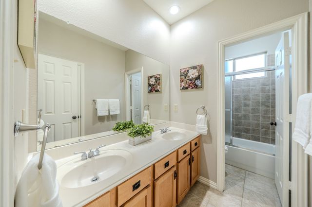5448 Richard Avenue, Dallas, TX 75206