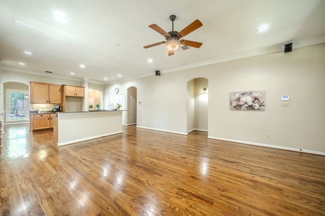 5448 Richard Avenue, Dallas, TX 75206