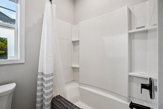 10620 N Coneflower COURT, Mequon, WI 53097