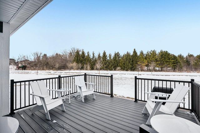 10620 N Coneflower COURT, Mequon, WI 53097