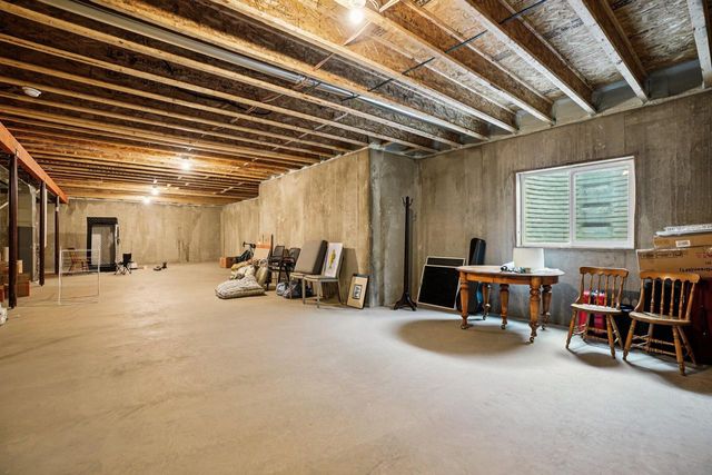 10620 N Coneflower COURT, Mequon, WI 53097