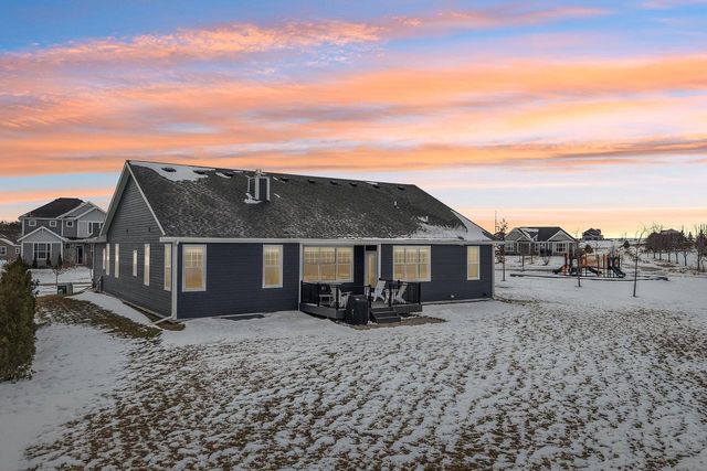 10620 N Coneflower COURT, Mequon, WI 53097