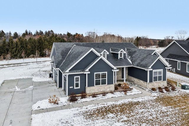 10620 N Coneflower COURT, Mequon, WI 53097
