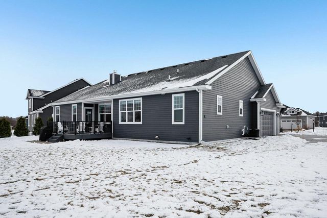 10620 N Coneflower COURT, Mequon, WI 53097